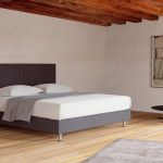 Χειροποίητο κρεβάτι με κεφαλάρι