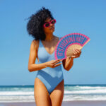 “IT’S FUCKING HOT” BLUE AND PINK FAN W. 42,5 X H. 23 CM - Image 4