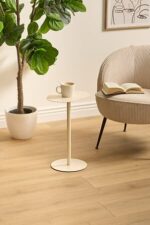 BEIGE METAL SIDE TABLE - Image 4