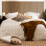 BROWN AND WHITE CUSHION 40X60 - Image 3
