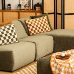 BROWN AND WHITE CUSHION 40X60 - Image 2